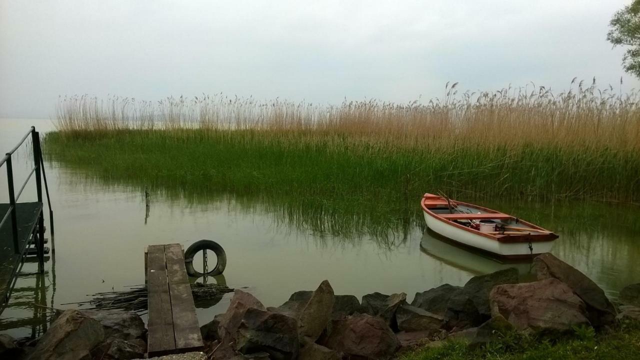 Lovely Apartment At Balatonfenyves Exteriör bild